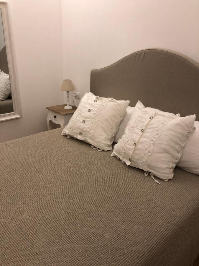 Dimora Le Ginestre Adults Only Bed & Breakfast Fasano Room photo