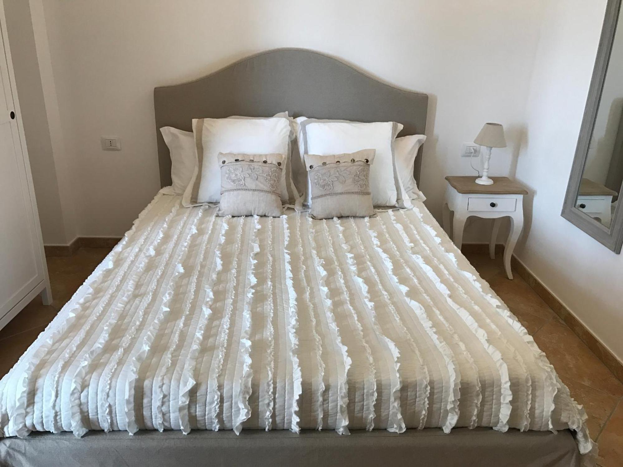 Dimora Le Ginestre Adults Only Bed & Breakfast Fasano Room photo